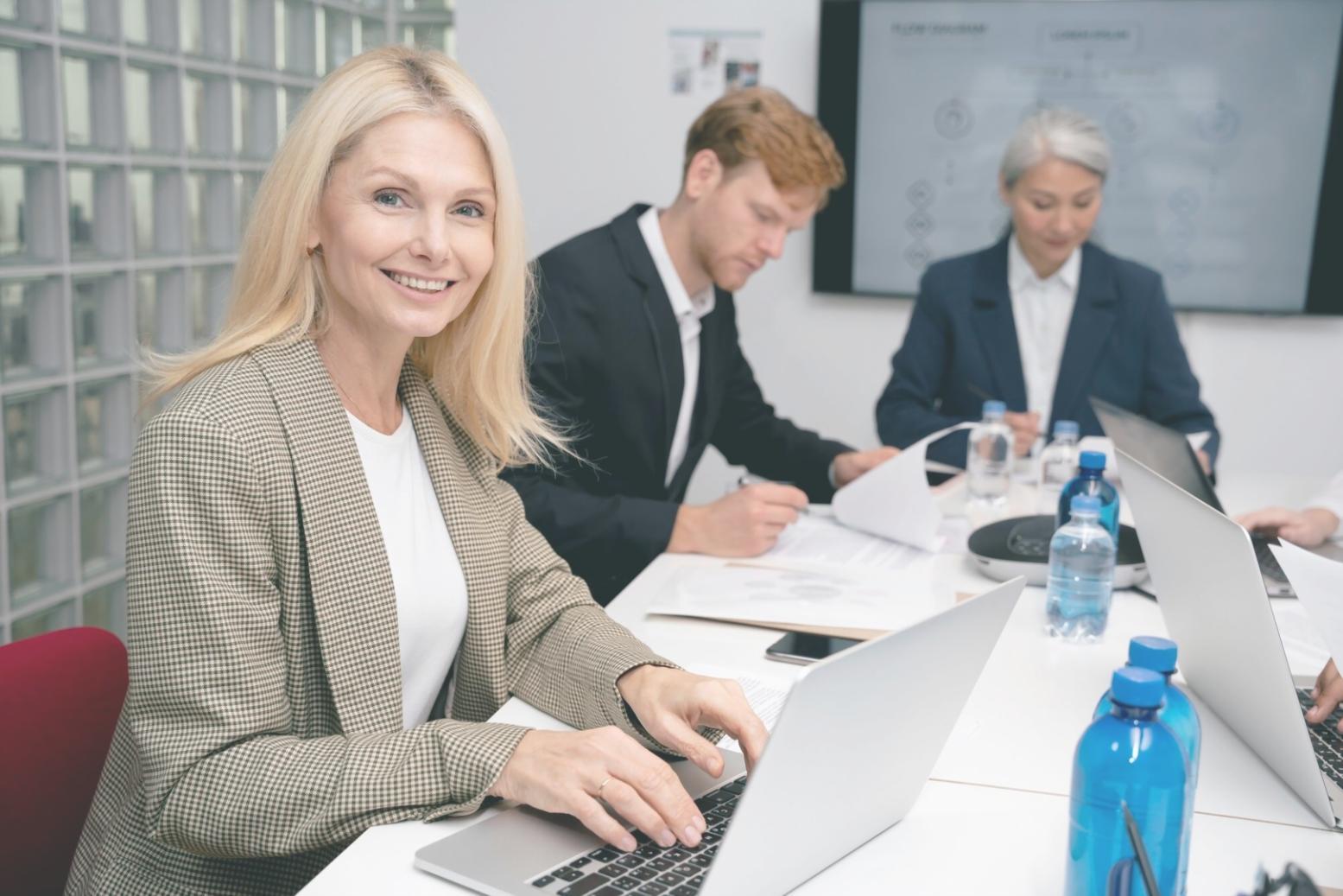 Modernes Schulungsumfeld für Finanzanalyse-Kurse